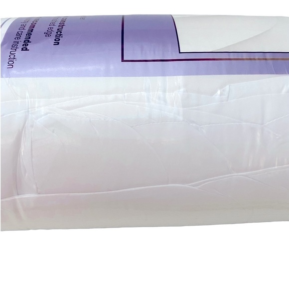 Royal Luxe Lightweight Microfiber Down Alternative Twin Comforter Hypoallergenic - Picture 5 of 7